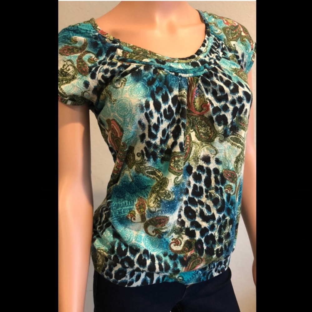 Open crochet back blouse
